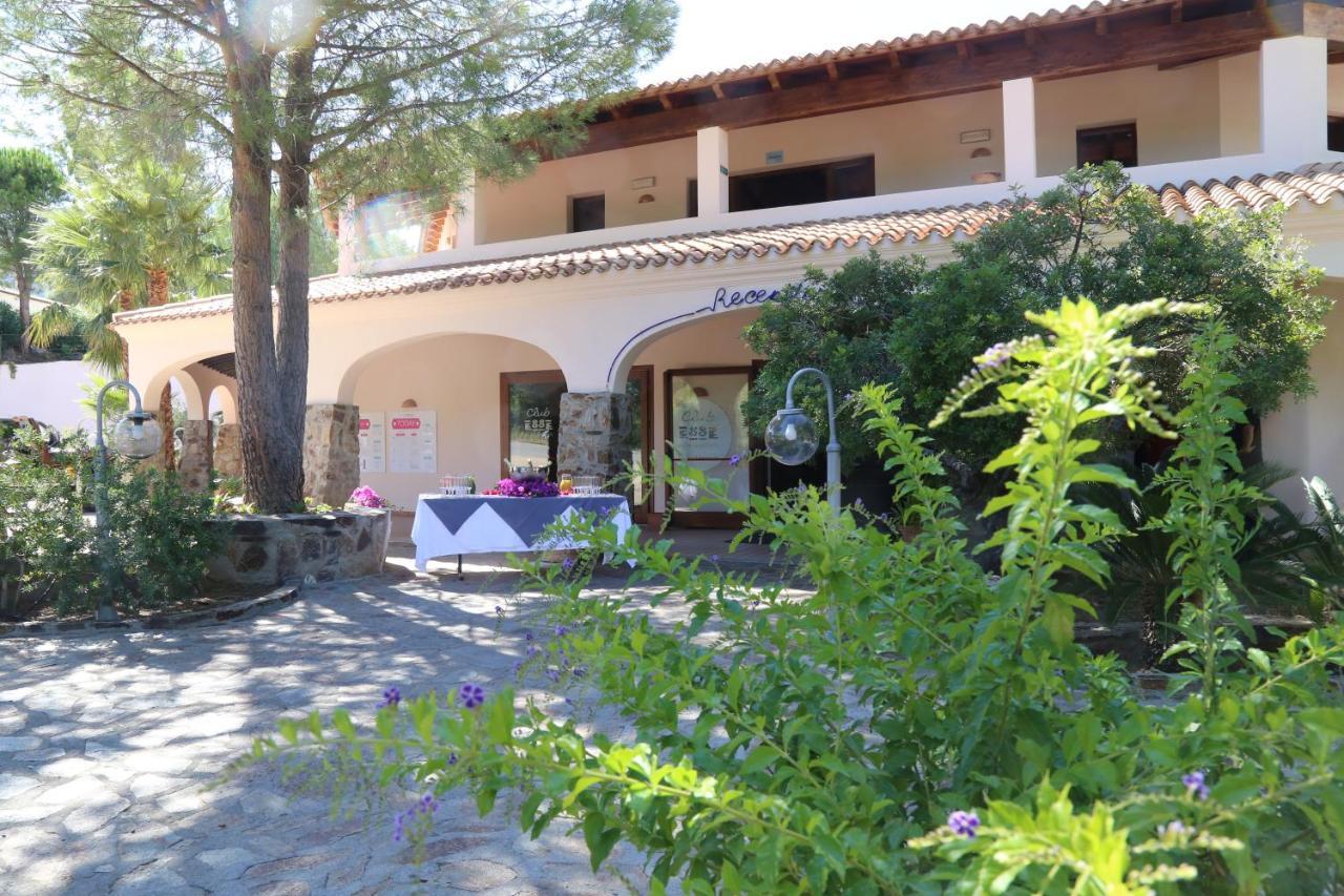 Club Esse Cala Gonone Hotel Exterior photo